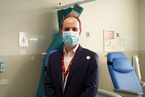 Dr James McFadyen